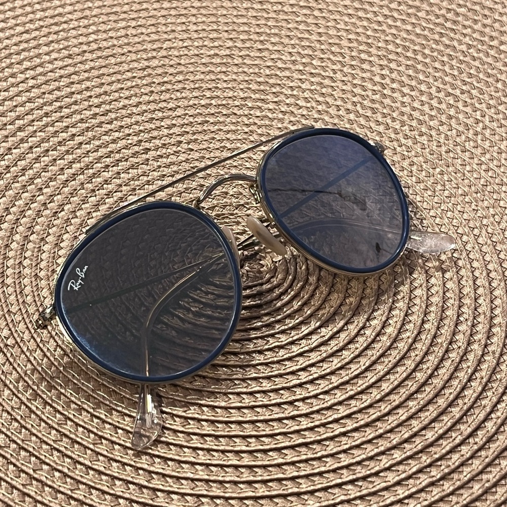 Ray-Ban Navy Round Sunglasses